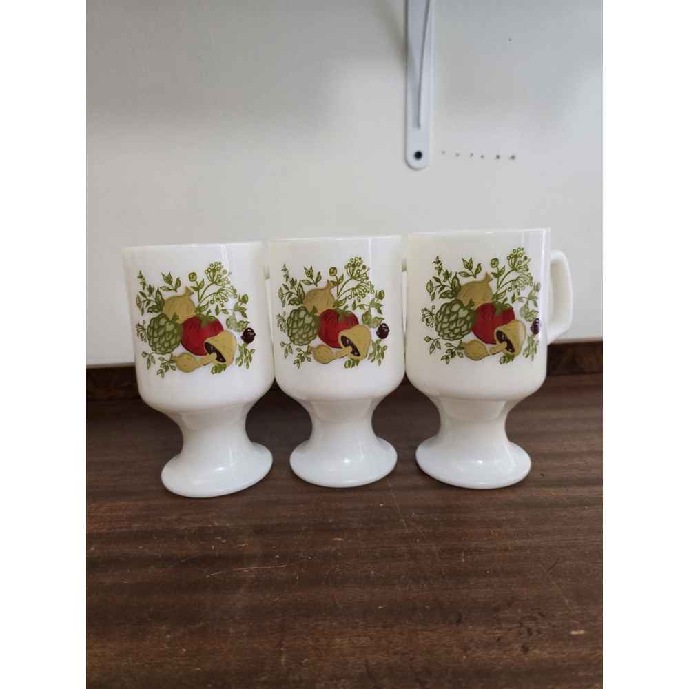 Vintage Footed Milk Glass "Spice Of Life" Coffee/hot Chocolate Mug. - Picture 2 of 12